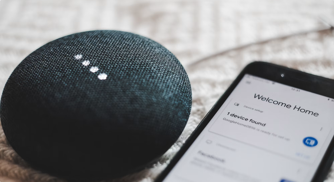 Photo: BENCE BOROS /
Unsplash — a single conversational request is increasingly enough to trigger a
chain of bookings that once required several separate apps.