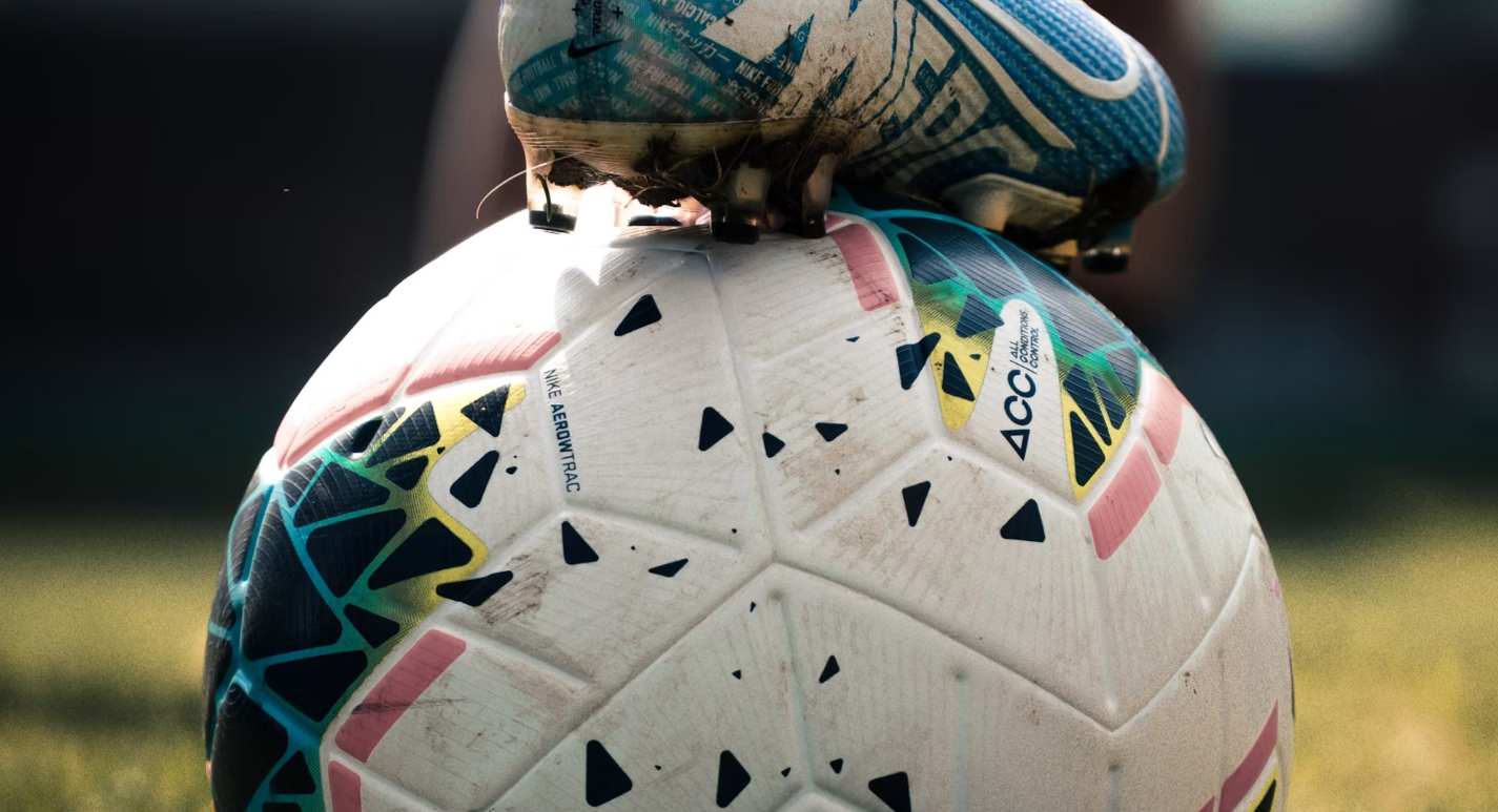 Photo: Connor Coyne / Unsplash — long before his son became a global
icon, Jorge Messi's own footballing dreams took root on fields much like this
one in Rosario.