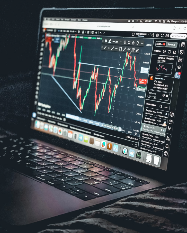 Photo: Vital / Unsplash — options traders priced
Apple's CEO change as a non-event, focusing instead on valuation and the
product calendar ahead.