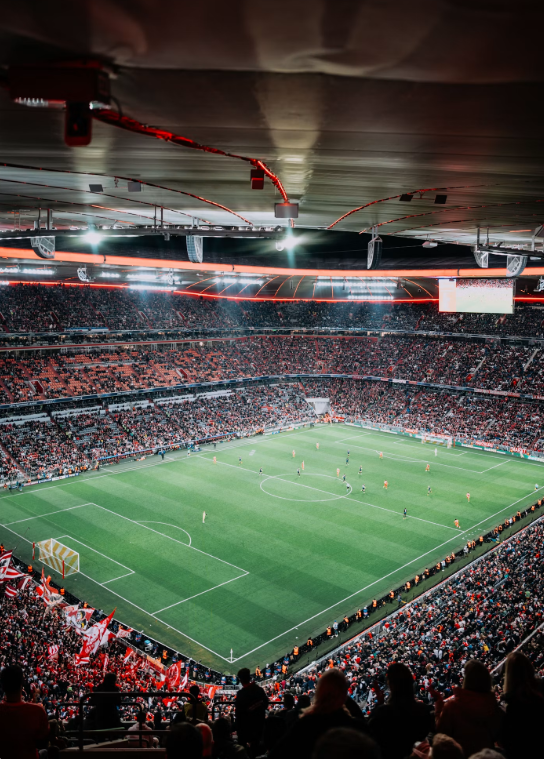 This is basically become the standard scene
whenever Inter Miami shows up on the road — NFL-sized stadiums, sold-out
crowds, and a buzz you don't usually associate with an MLS road trip.