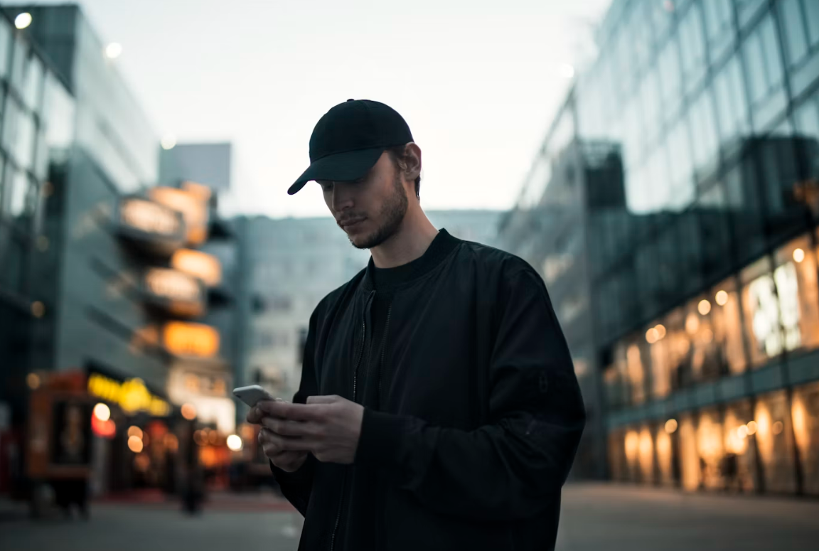 The features people keep,
according to independent reviews, are the quiet ones — translation, spam
filtering, search. The features people mock are the loud ones.