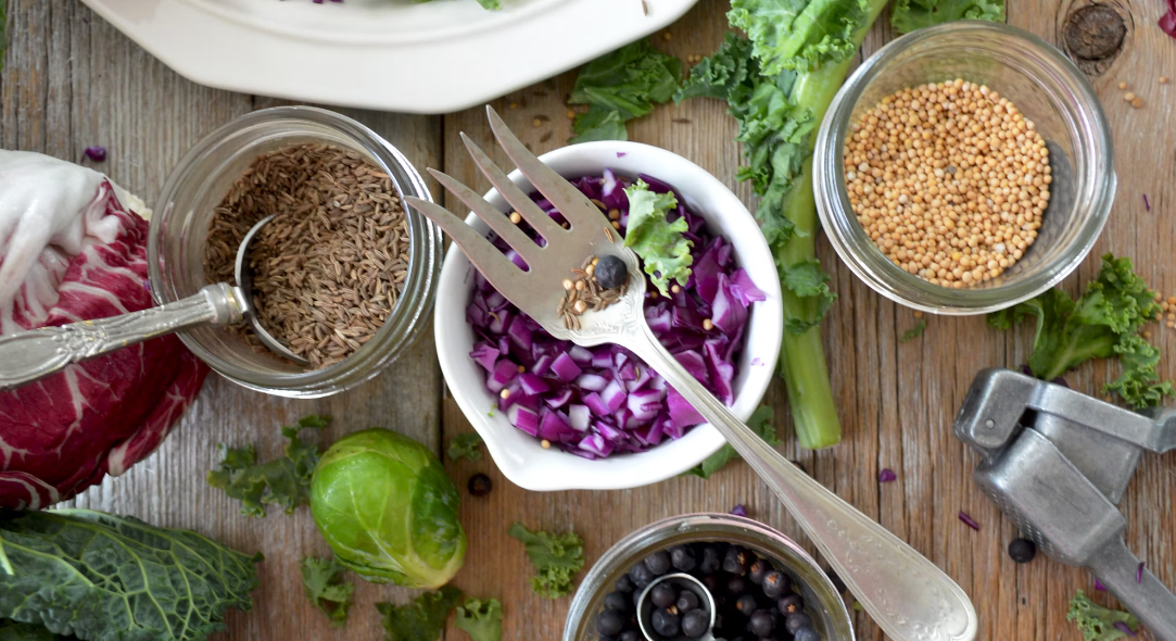 Photo: Nadine Primeau /
Unsplash — the fiber and diversity of whole, minimally processed foods is what
appears to drive much of the gut microbiome shift researchers observe within a
few weeks.