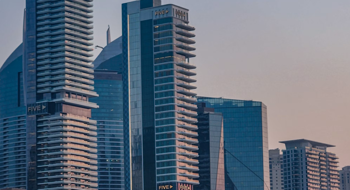 Photo: Hatem Ramadan / Unsplash — Abu Dhabi's ADGM has become a magnet
for global exchanges building out regulated tokenization infrastructure.